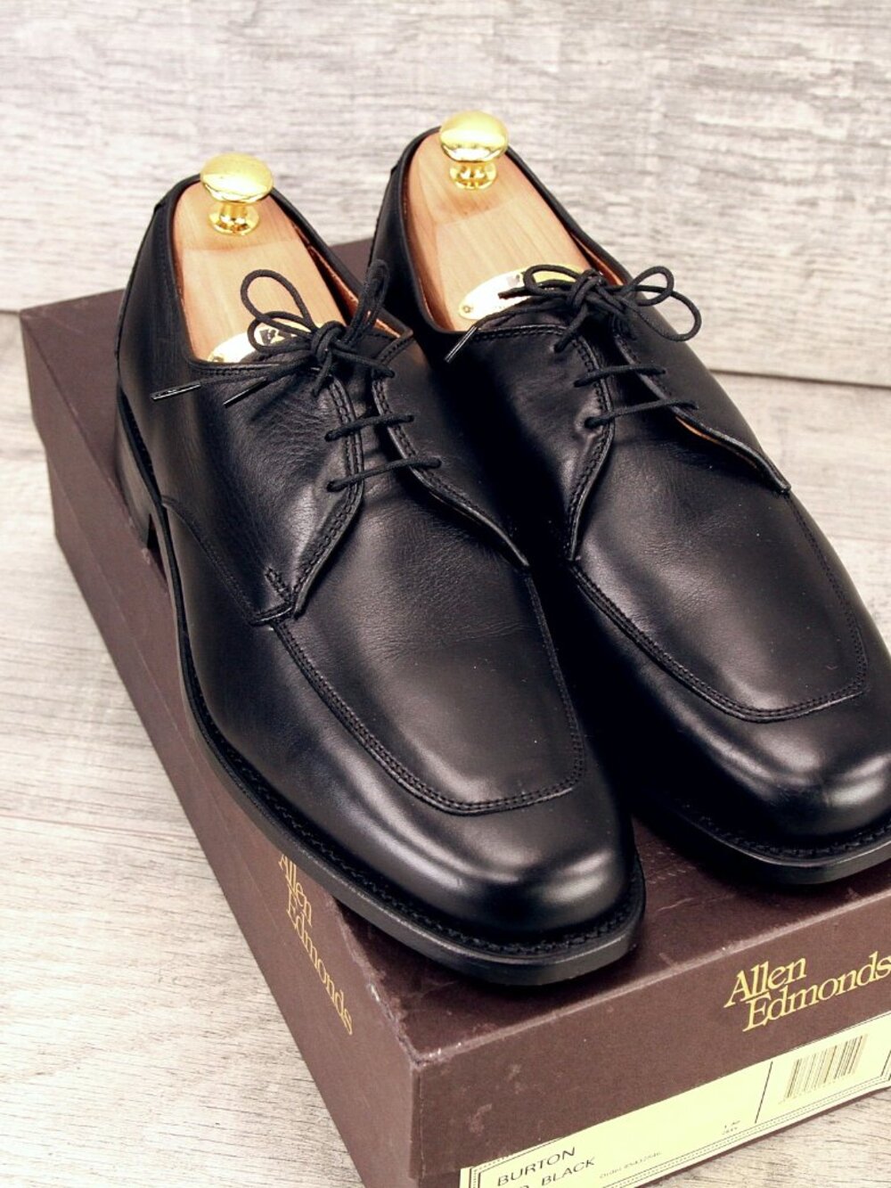 * NIB * $395 Allen Edmonds BURTON Derby 8 D Black * add $15 new Cedar Trees
